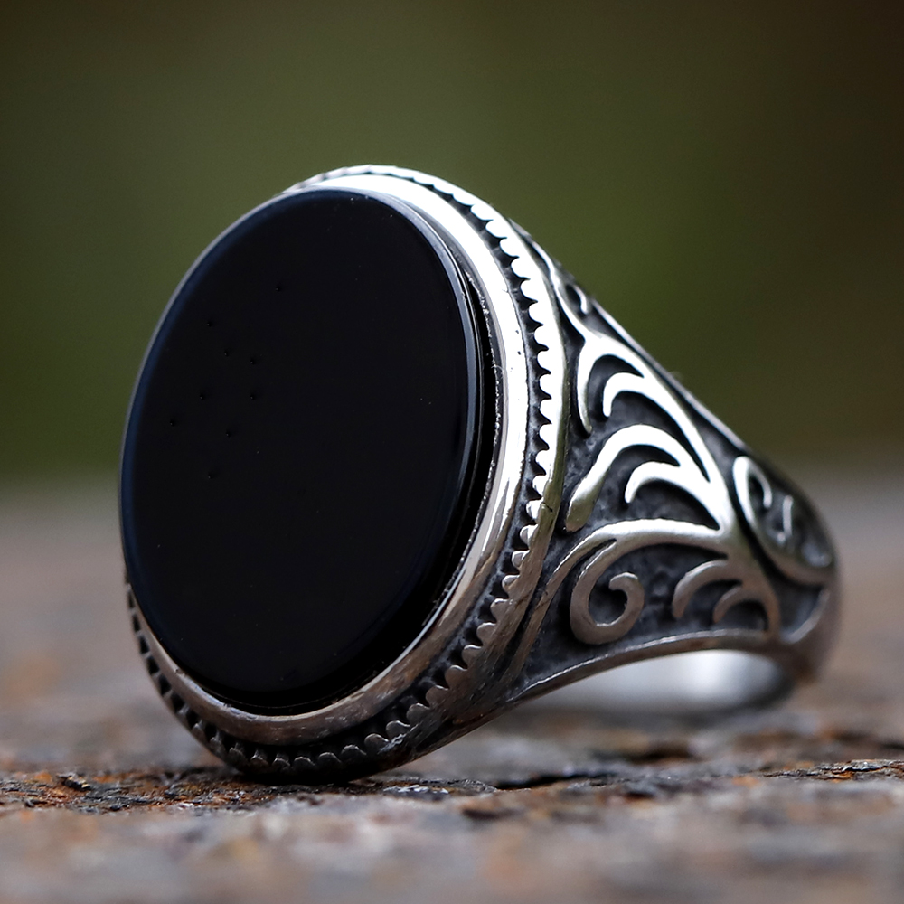 Men's Retro Silver Ring with Black Stone and Ornate Carving